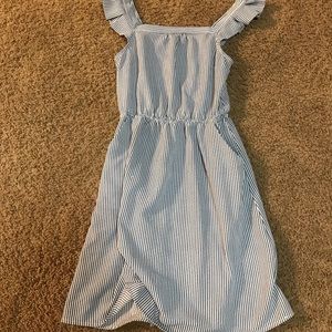 Cute/comfy summer dress.Size small and from monteau!